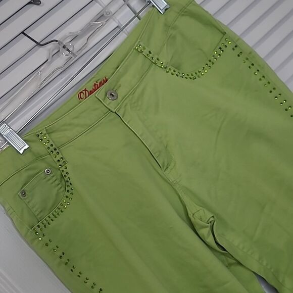 Destiny Jeans sz 11/12 chartreuse green sequined cropped jeans - Picture 2 of 10